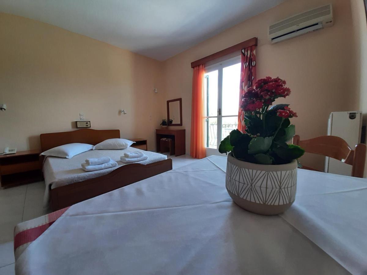 Ammousa Hotel Apartments Lixouri Exterior photo