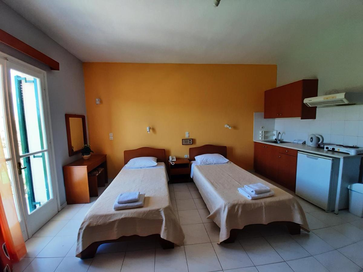 Ammousa Hotel Apartments Lixouri Exterior photo