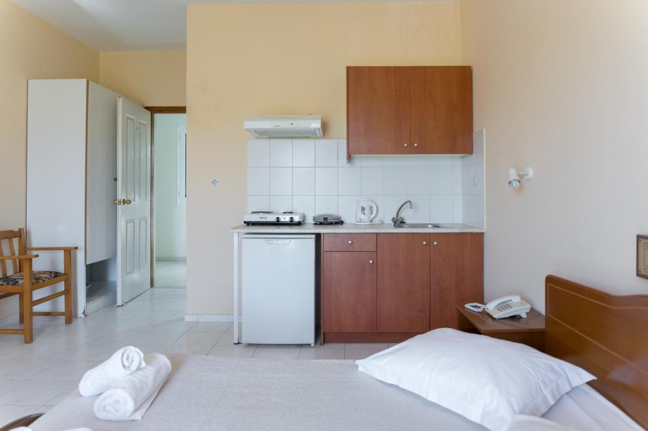 Ammousa Hotel Apartments Lixouri Exterior photo