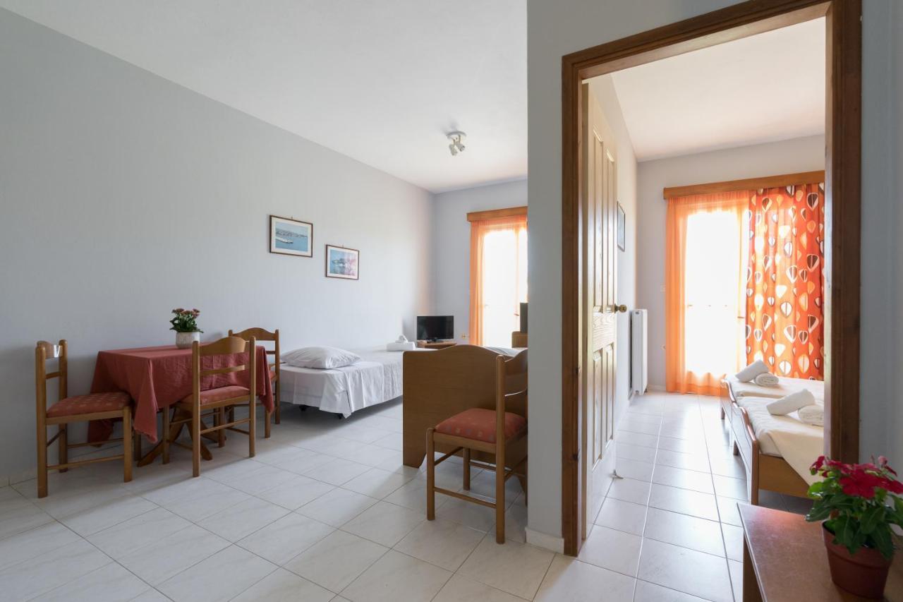 Ammousa Hotel Apartments Lixouri Exterior photo
